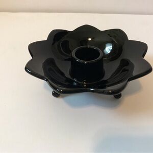 VINTAGE FENTON BLACK GLASS LOTUS FLOWER 3 TOED SINGLE CANDLE HOLDER 1930’s